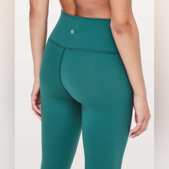 Lululemon Wunder Under 6; 28” - Picture 5 of 13
